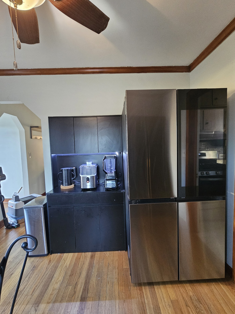 219 Village Drive, Northlake, IL 60164