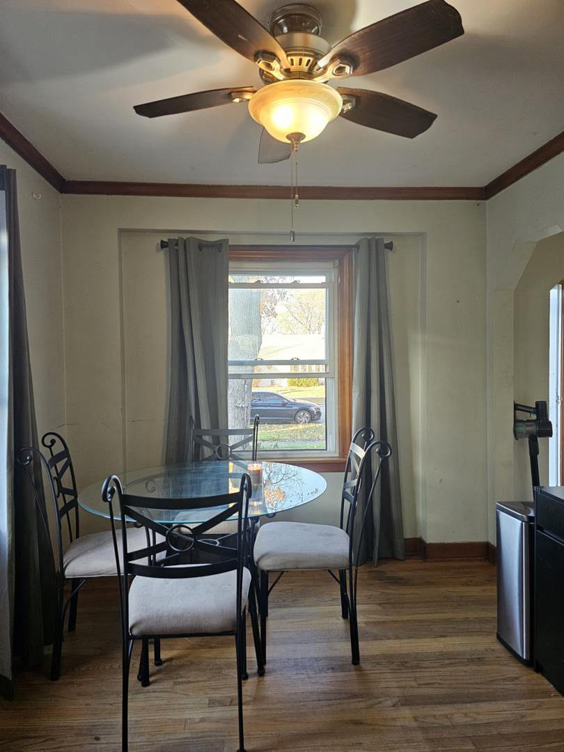 219 Village Drive, Northlake, IL 60164