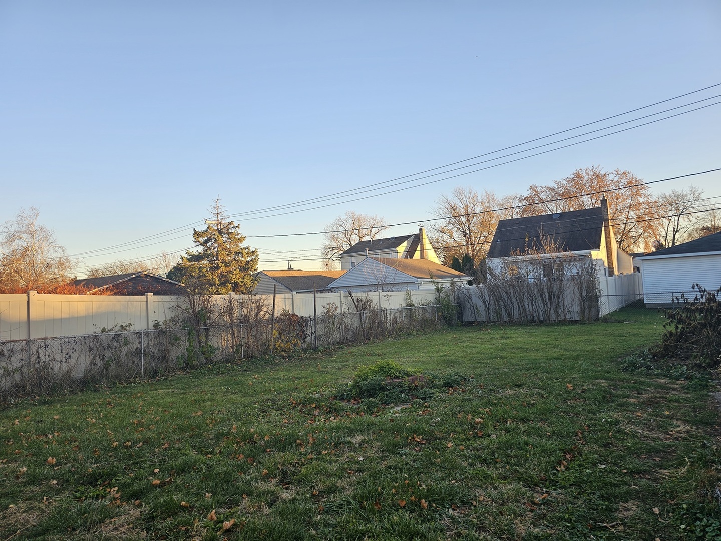 219 Village Drive, Northlake, IL 60164