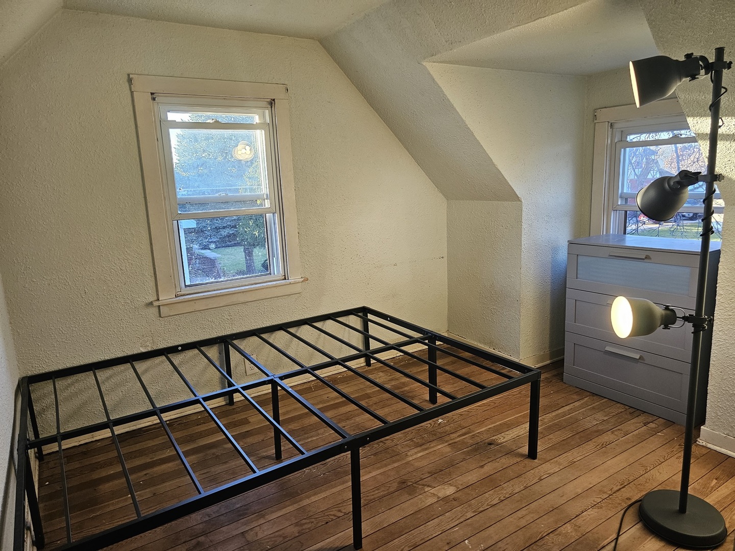 219 Village Drive, Northlake, IL 60164