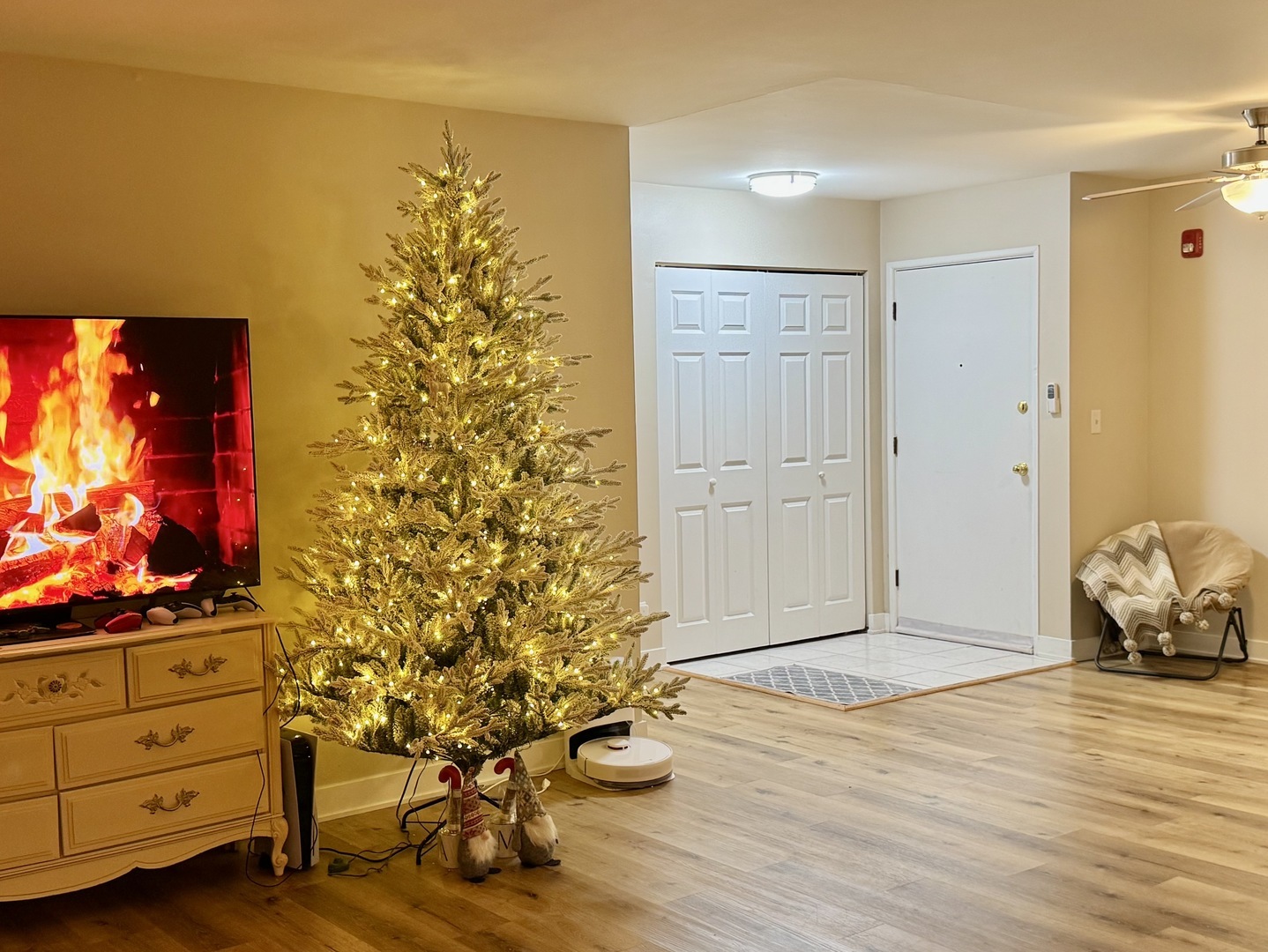 535 S Cleveland Avenue #101, Arlington Heights, IL 60005