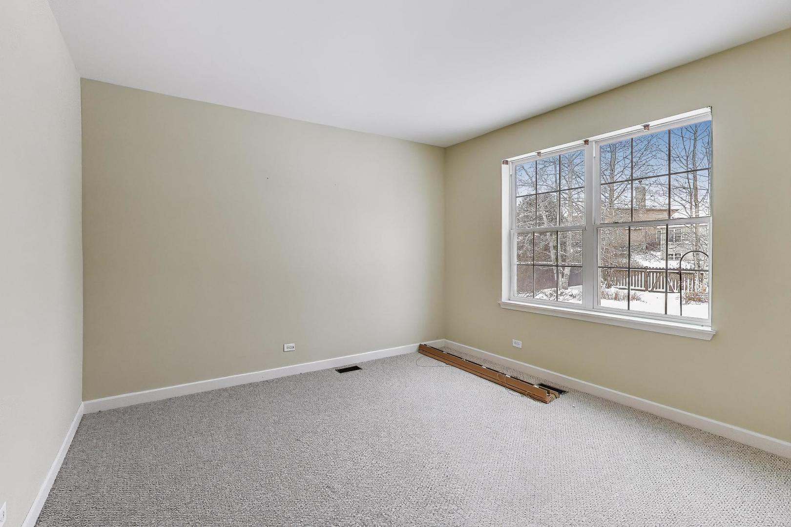 121 Preakness Drive, Oswego, IL 60543