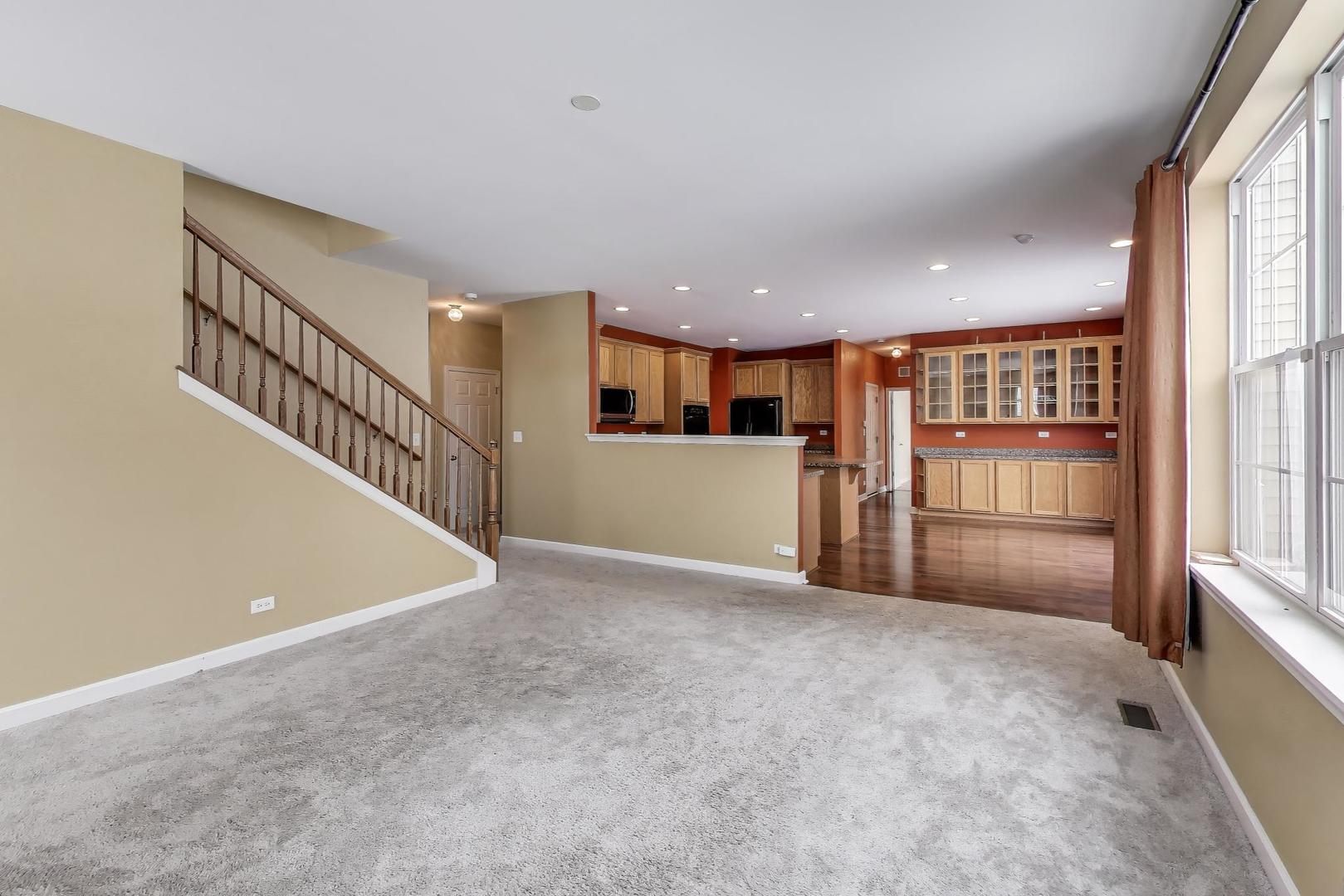 121 Preakness Drive, Oswego, IL 60543