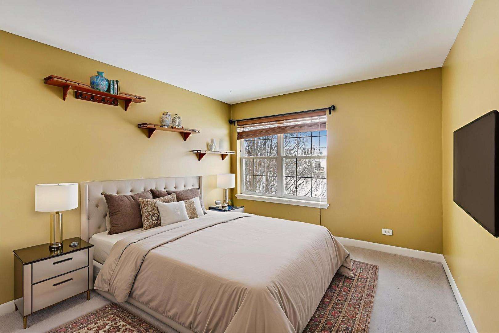 121 Preakness Drive, Oswego, IL 60543