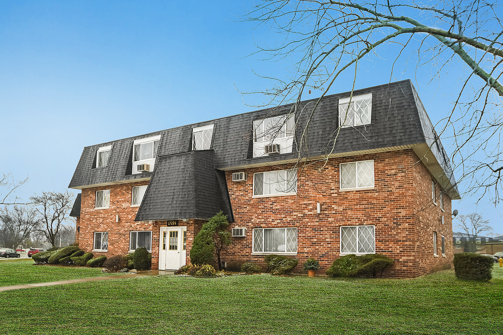 17204 71st Avenue #1, Tinley Park, IL 60477