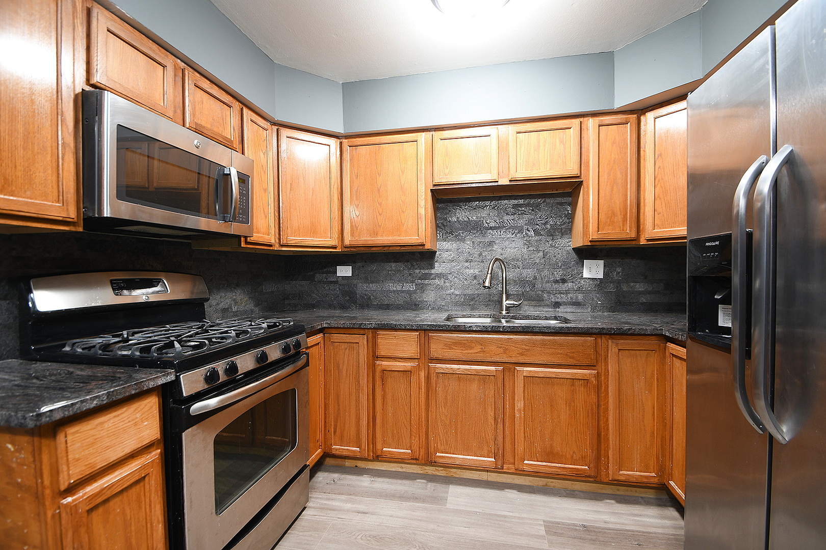 17204 71st Avenue #1, Tinley Park, IL 60477