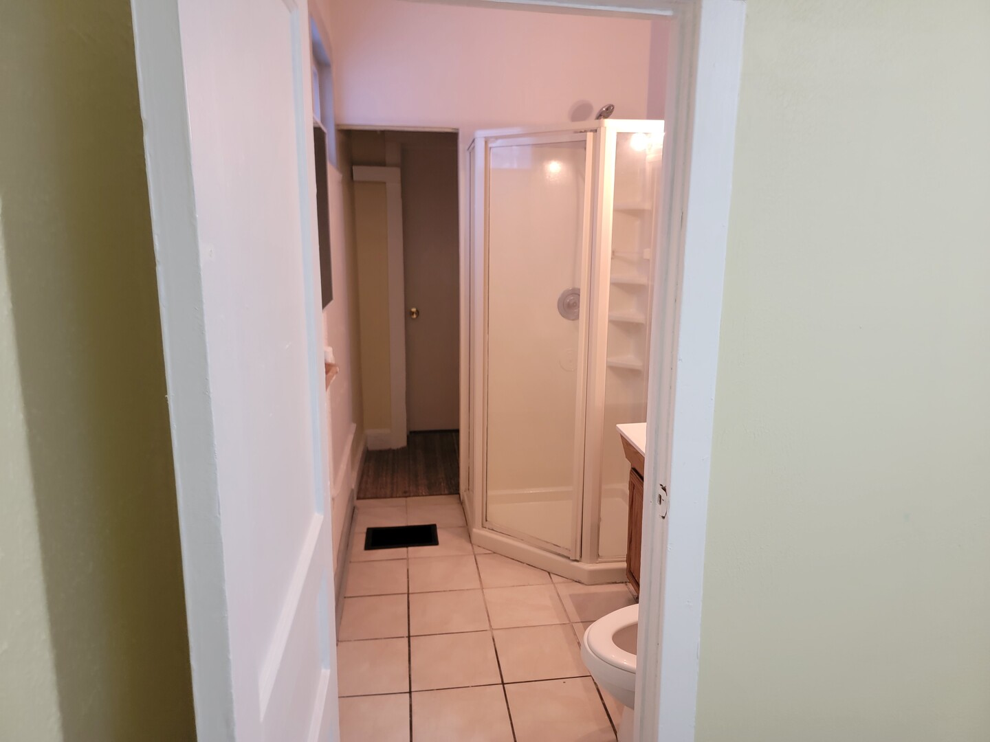 406 E Oakland Avenue, Bloomington, IL 61701