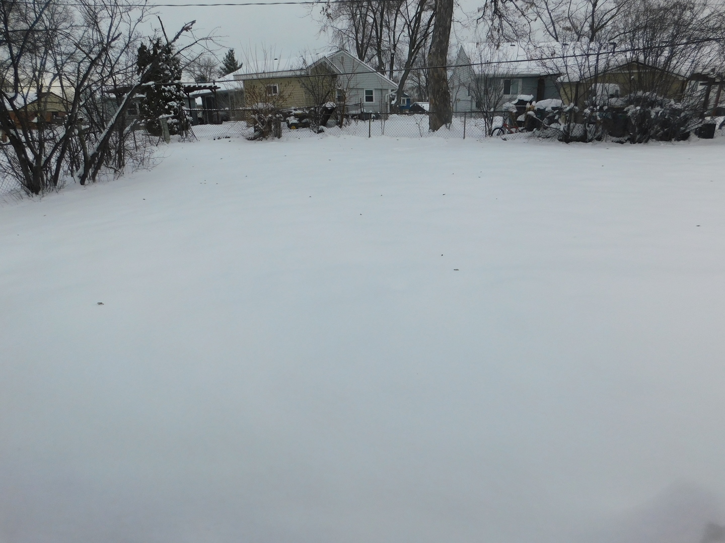 33 Hawthorne Lane, Streamwood, IL 60107