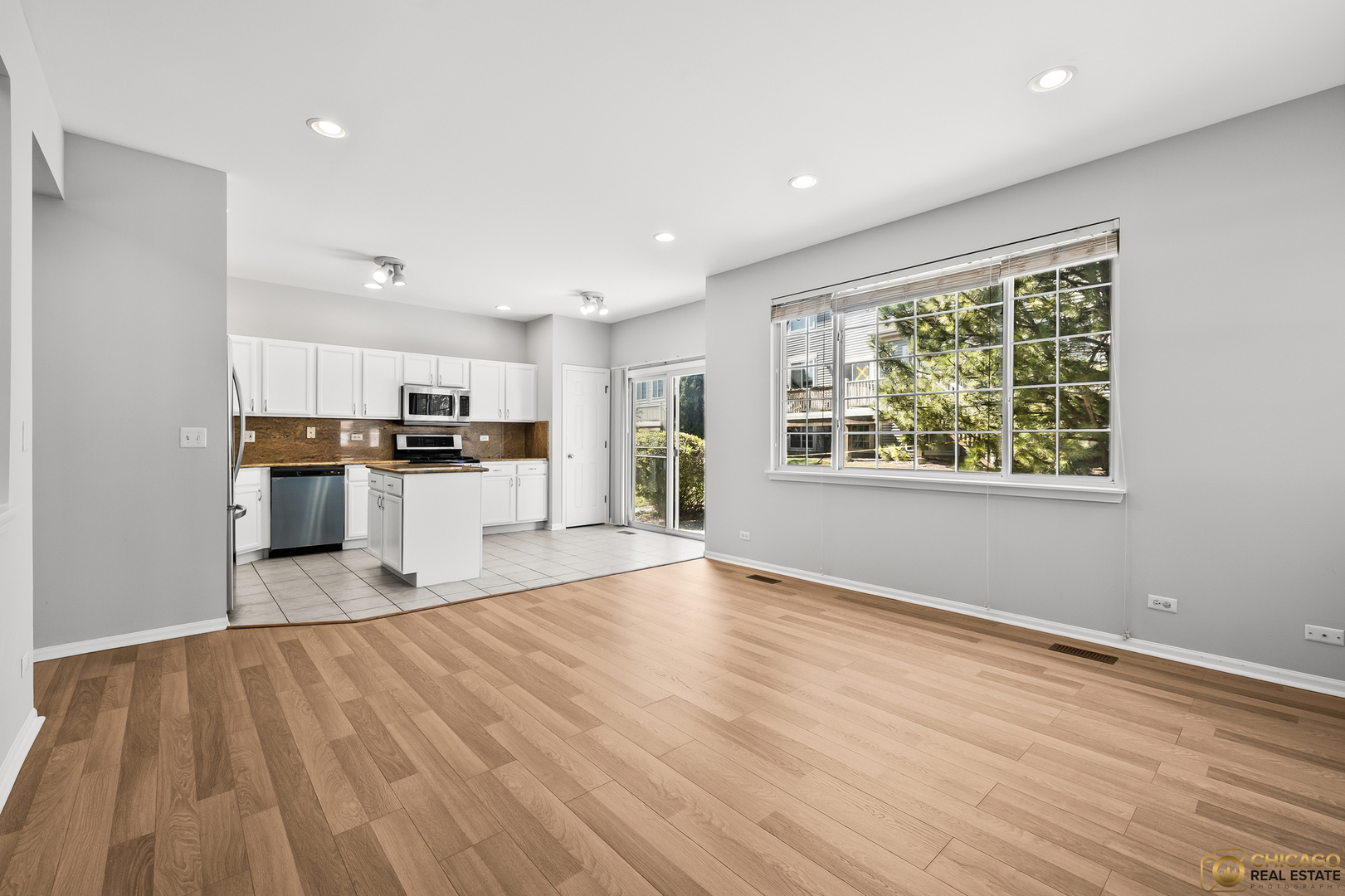 600 Creekside Circle #600, Gurnee, IL 60031