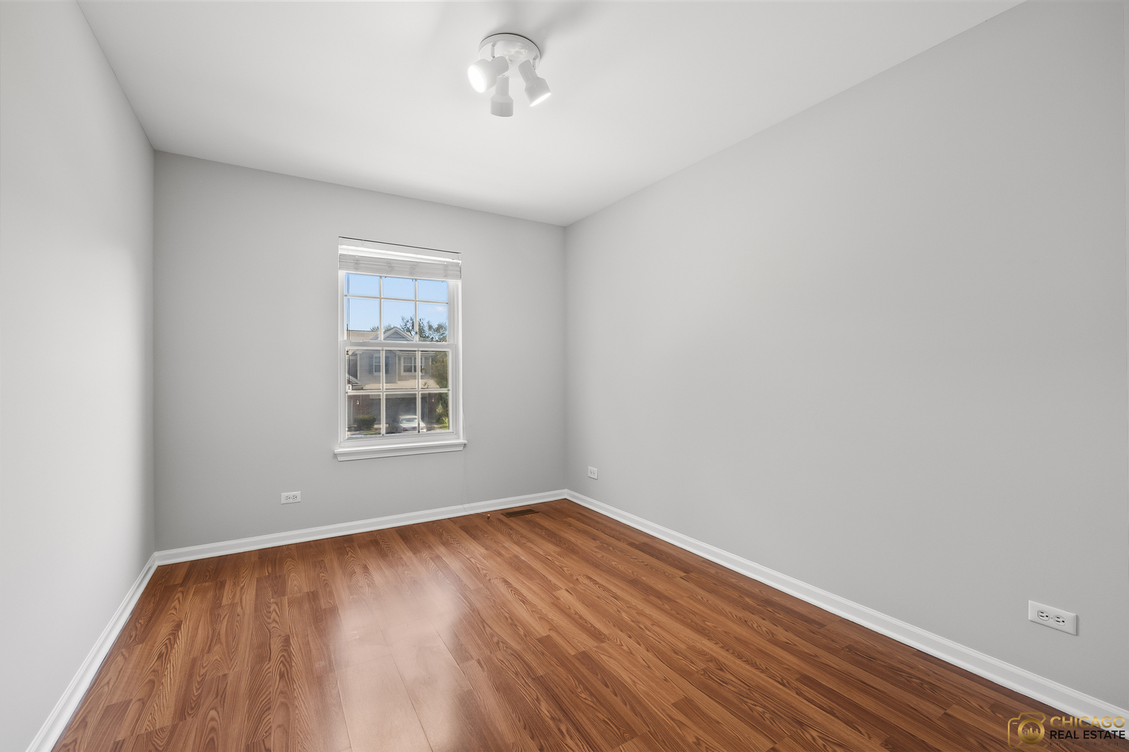 600 Creekside Circle #600, Gurnee, IL 60031