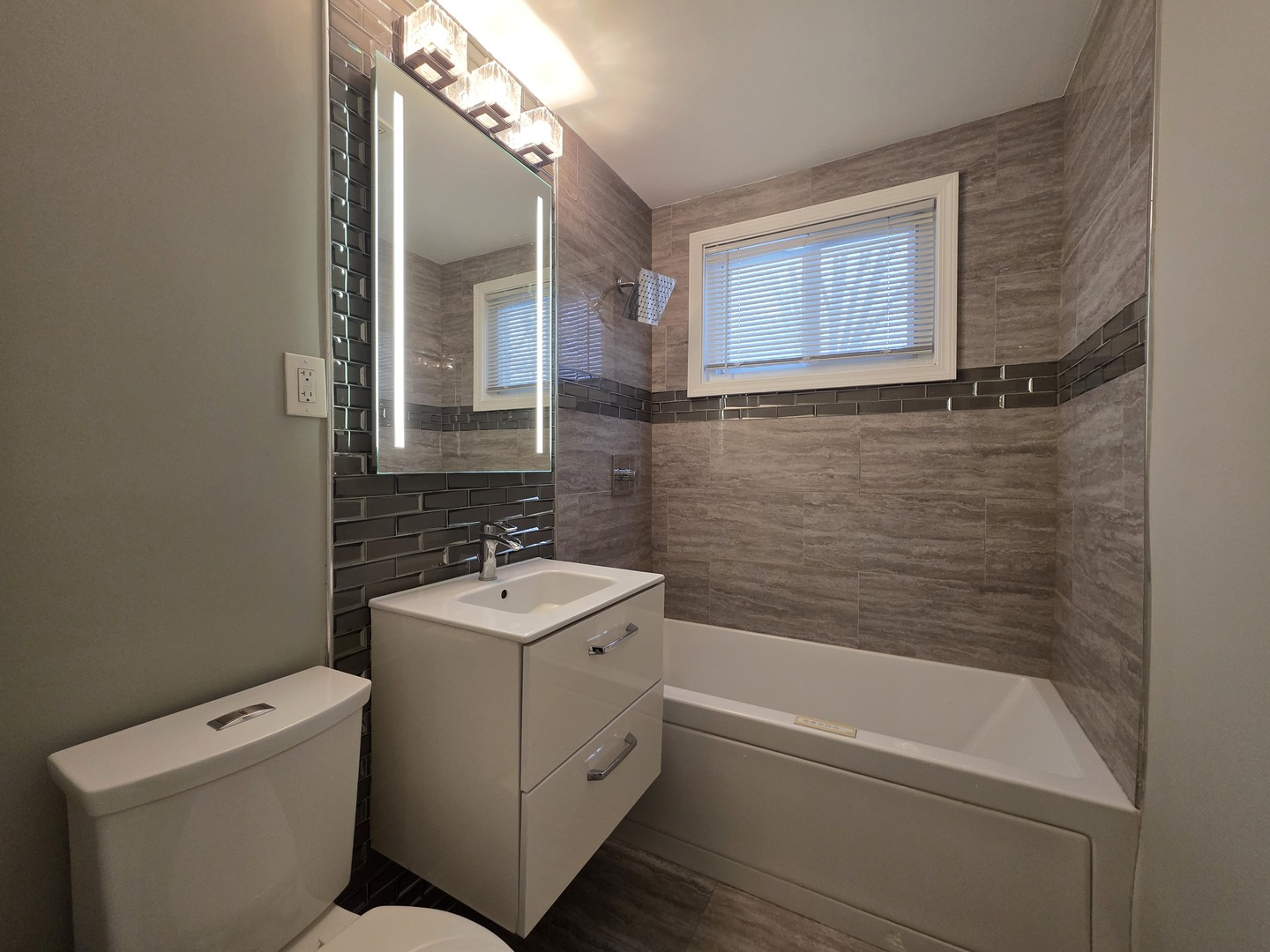 207 Mantua Street, Park Forest, IL 60466