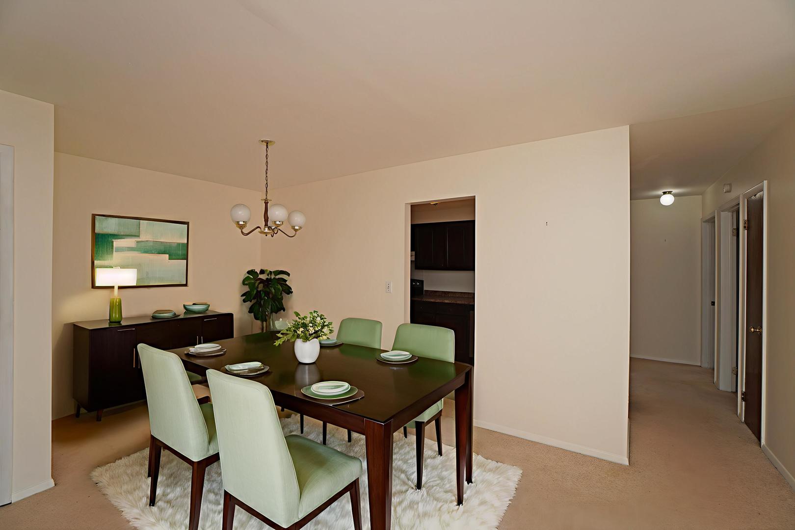 834 E Old Willow Road #209, Prospect Heights, IL 60070