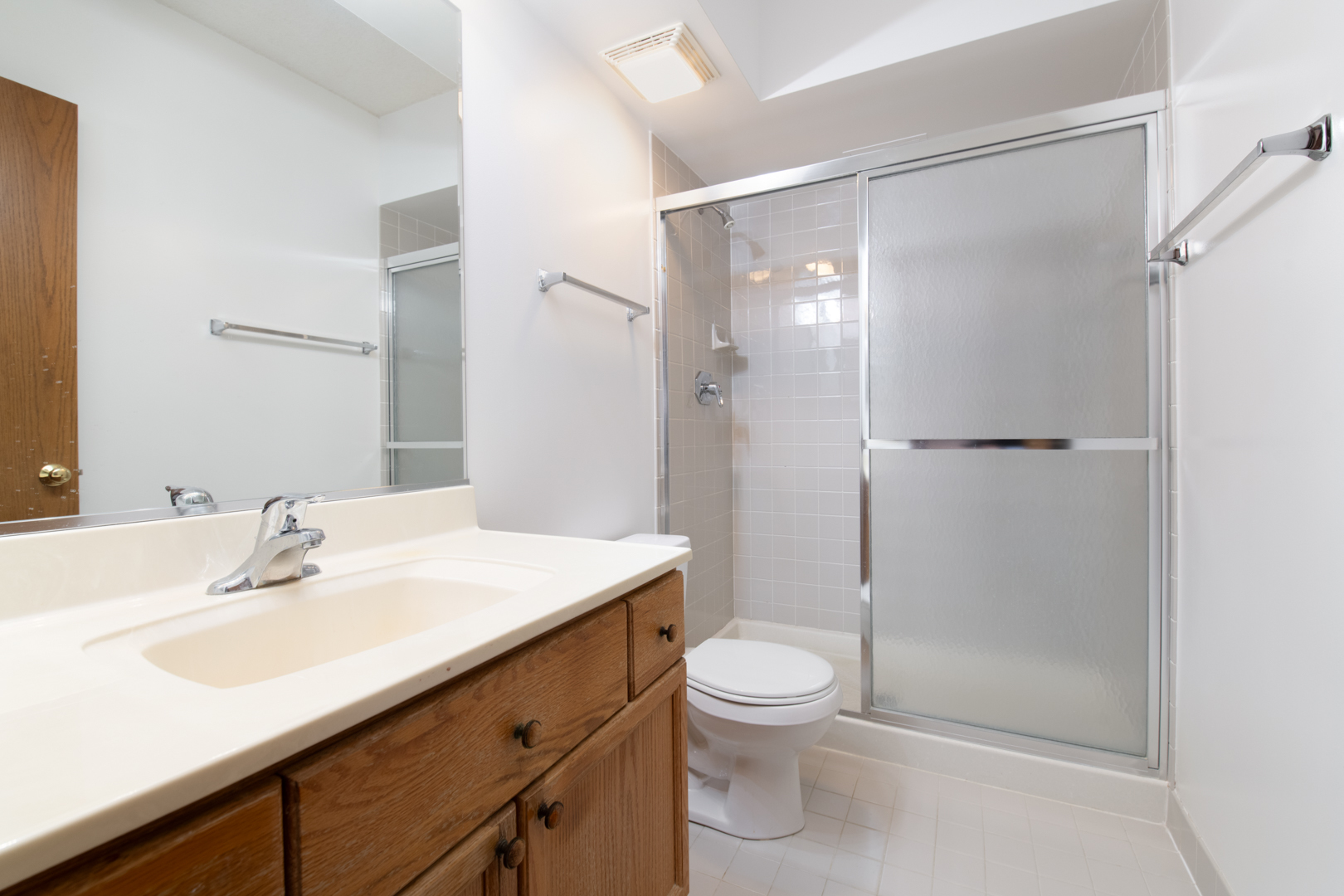 1325 PERRY Street #401, Des Plaines, IL 60016