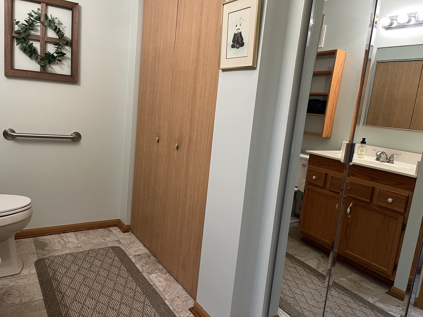 605 Barrington Avenue #216, East Dundee, IL 60118