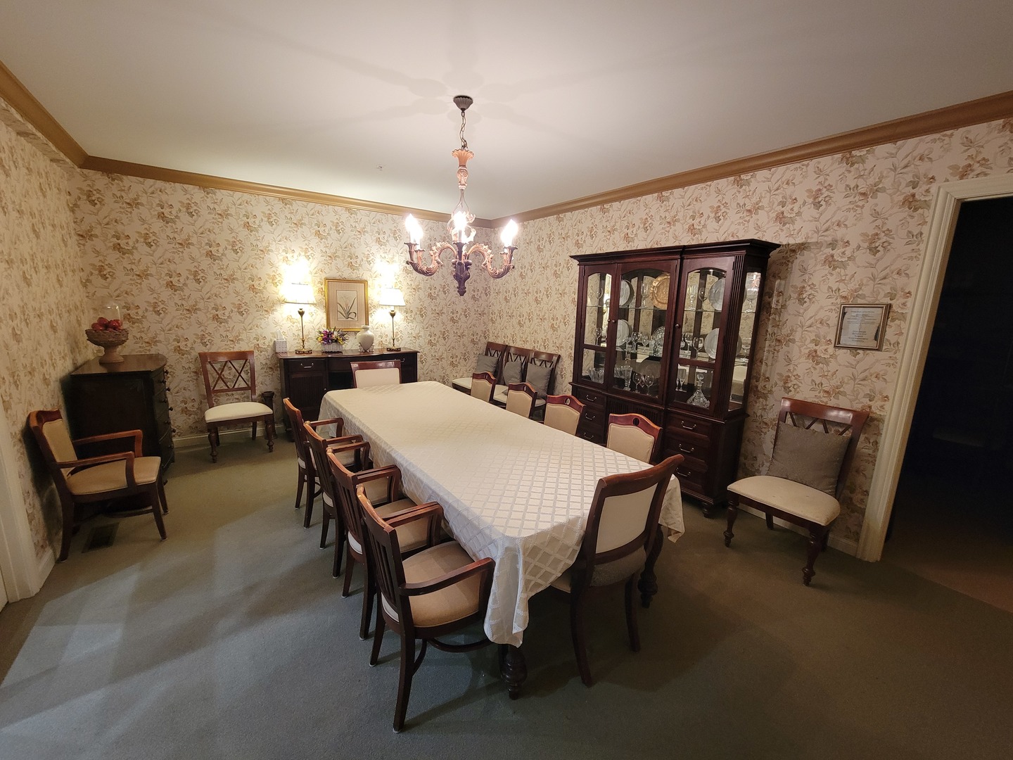 605 Barrington Avenue #216, East Dundee, IL 60118