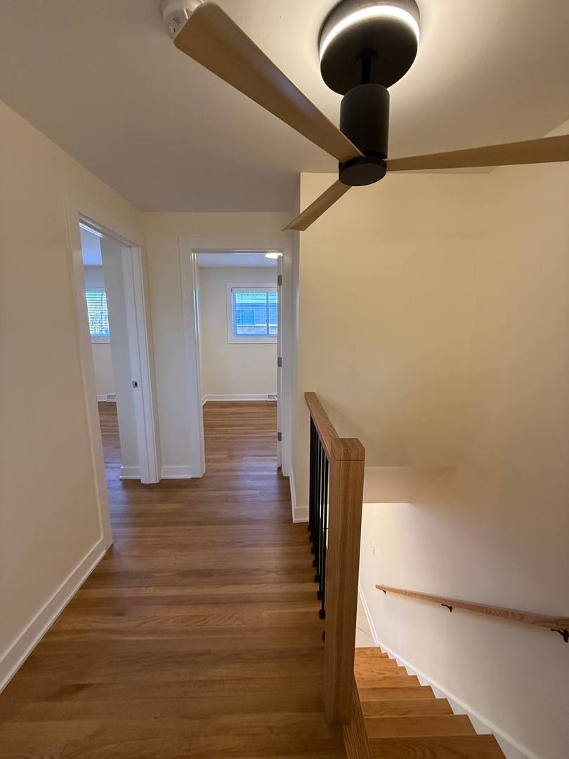 415 E Lincoln Street, Mount Prospect, IL 60056