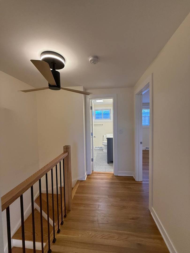 415 E Lincoln Street, Mount Prospect, IL 60056