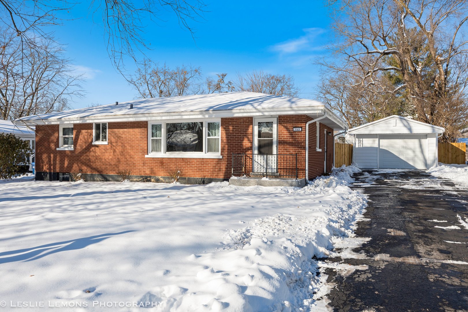 752 Rolling Drive, Lisle, IL 60532