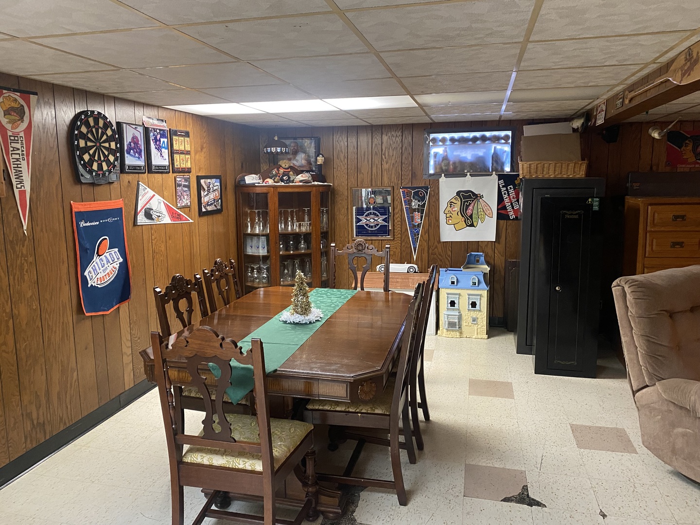 9820 Menard Avenue, Oak Lawn, IL 60453