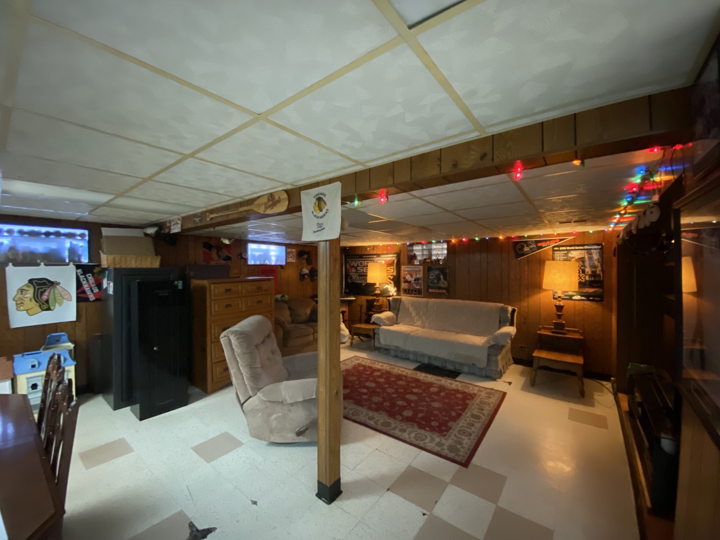 9820 Menard Avenue, Oak Lawn, IL 60453