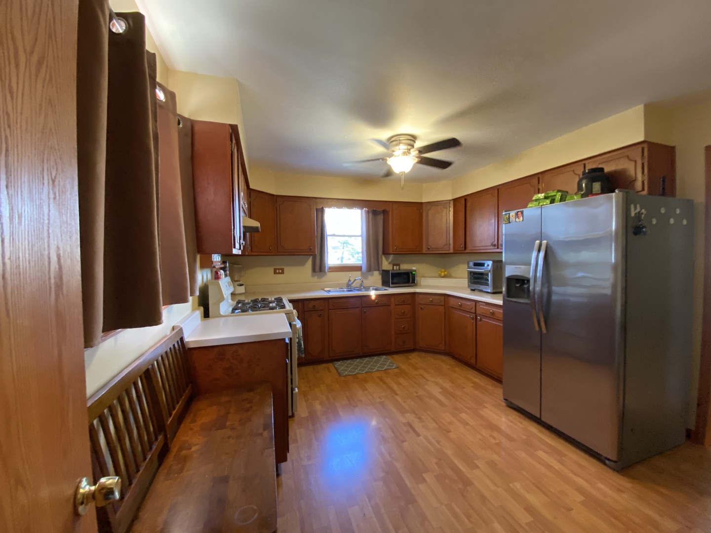 9820 Menard Avenue, Oak Lawn, IL 60453