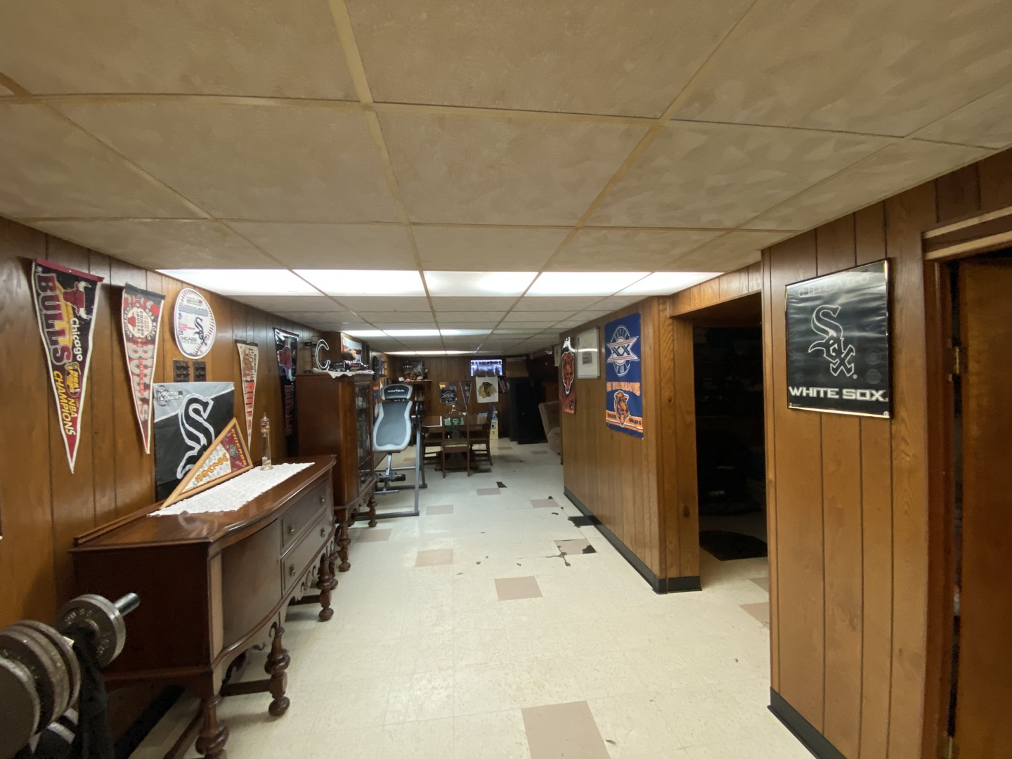 9820 Menard Avenue, Oak Lawn, IL 60453