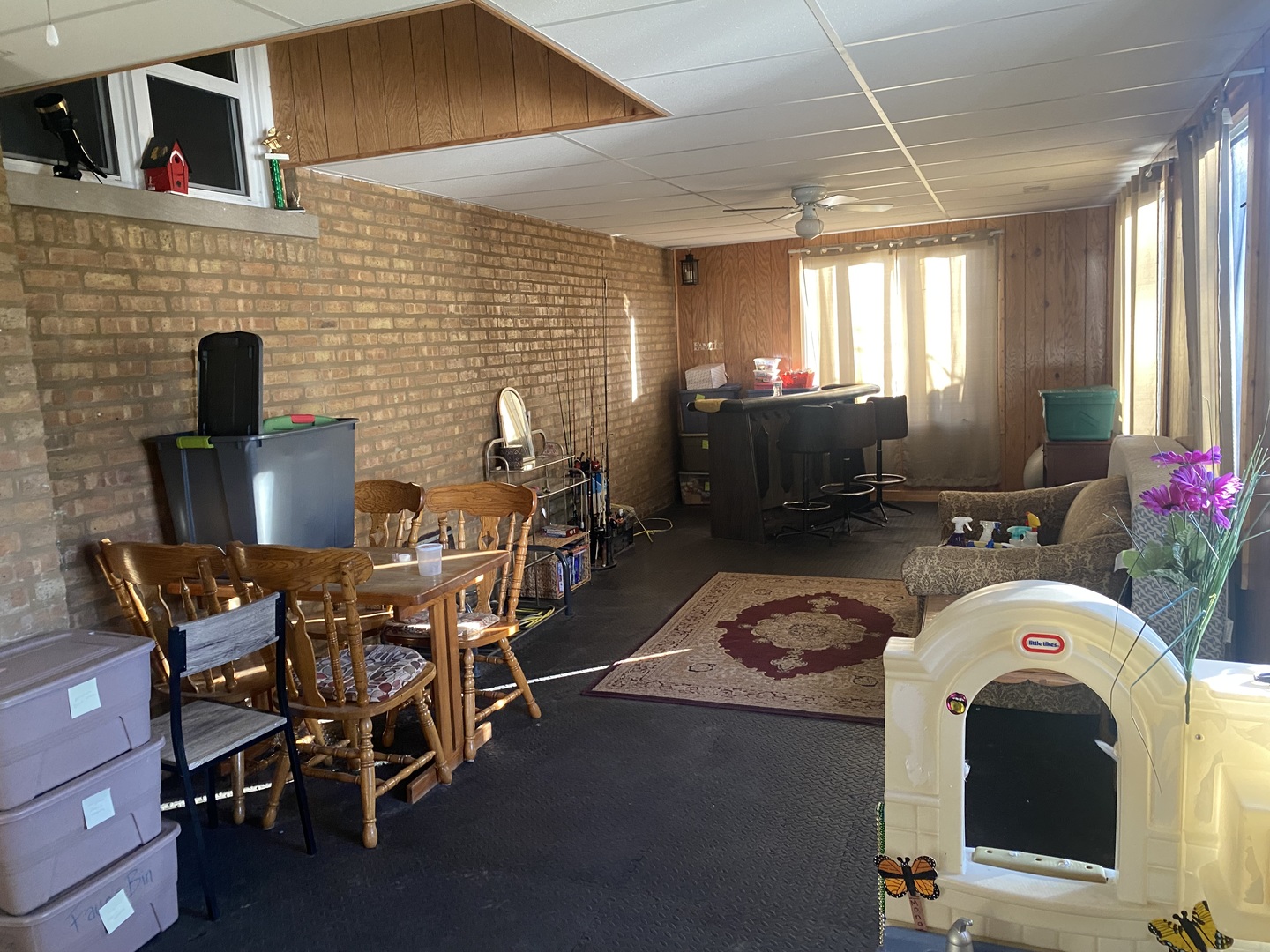 9820 Menard Avenue, Oak Lawn, IL 60453