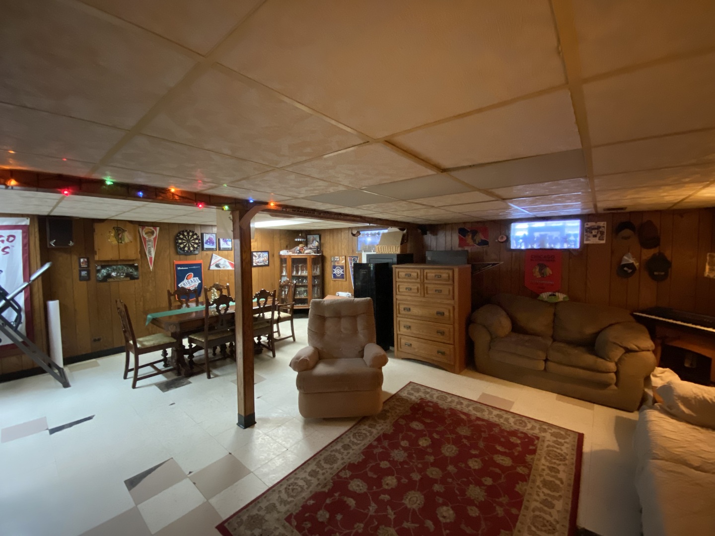 9820 Menard Avenue, Oak Lawn, IL 60453