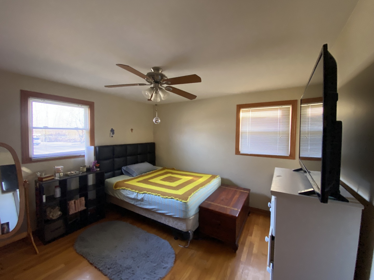 9820 Menard Avenue, Oak Lawn, IL 60453