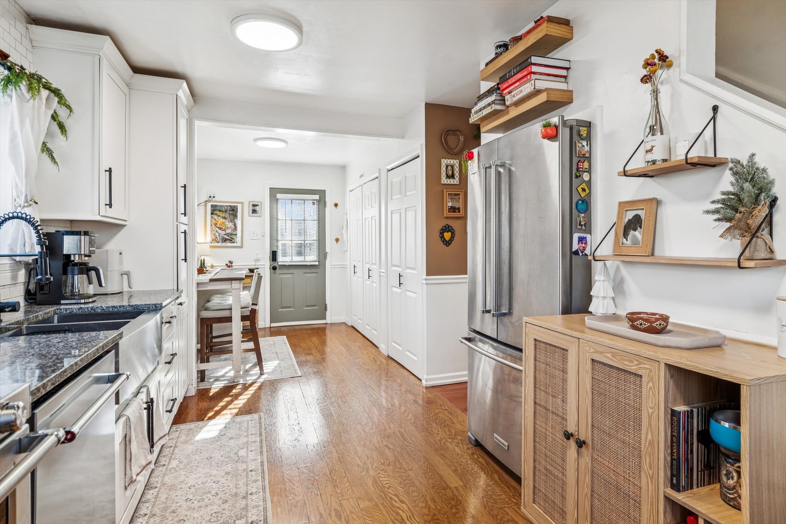 201 67th Street, Darien, IL 60561