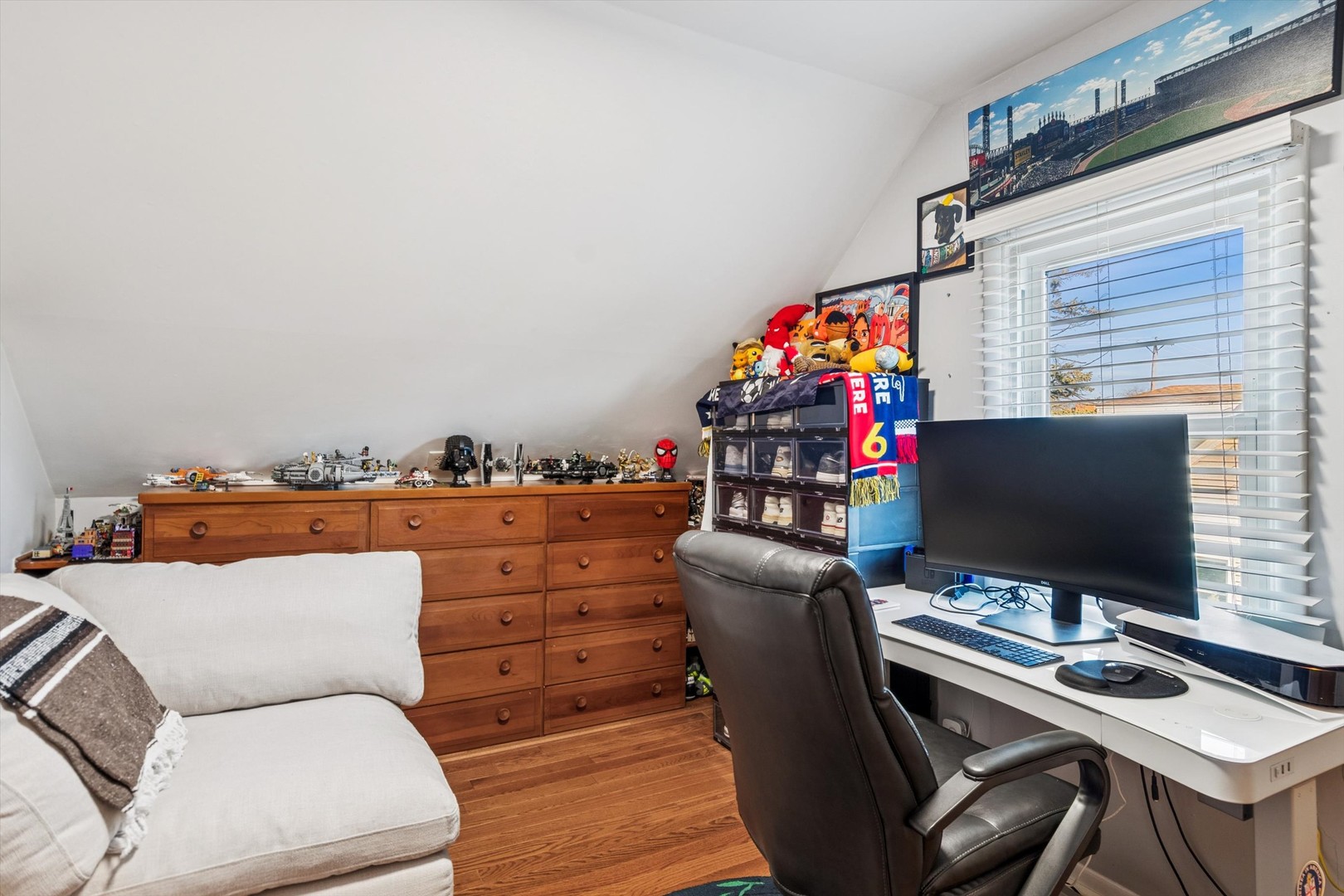 201 67th Street, Darien, IL 60561