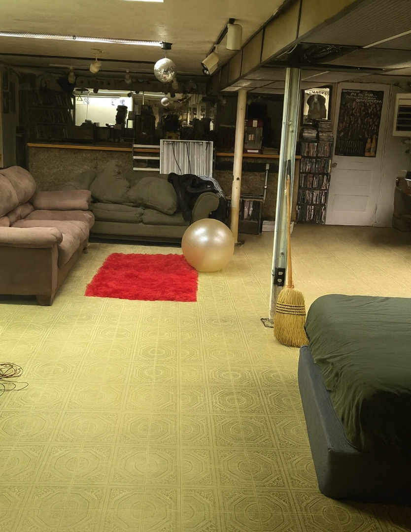 9919 S Charles Street, Chicago, IL 60643