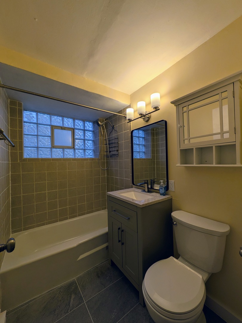 11840 S Karlov Avenue #BE, Alsip, IL 60803