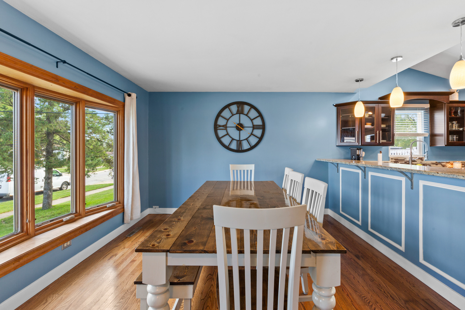 5823 Stuart Lane, Oak Forest, IL 60452