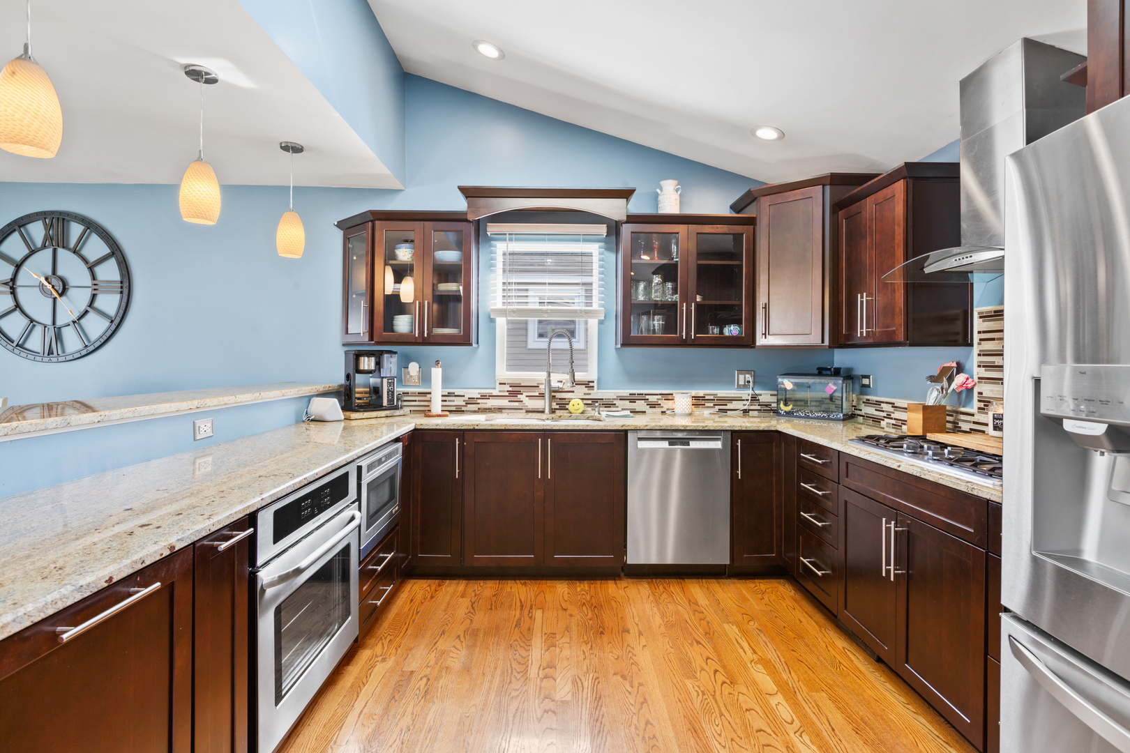 5823 Stuart Lane, Oak Forest, IL 60452