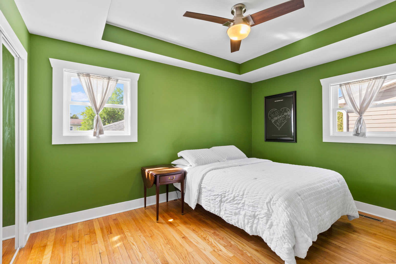 5823 Stuart Lane, Oak Forest, IL 60452