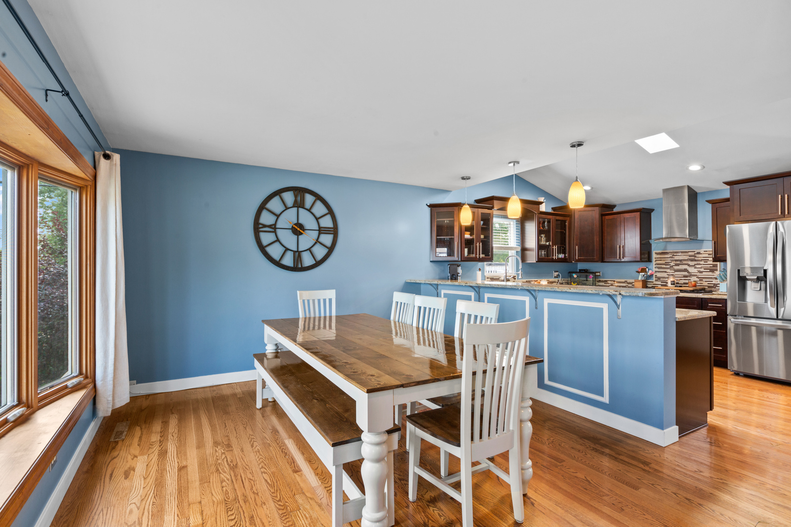 5823 Stuart Lane, Oak Forest, IL 60452