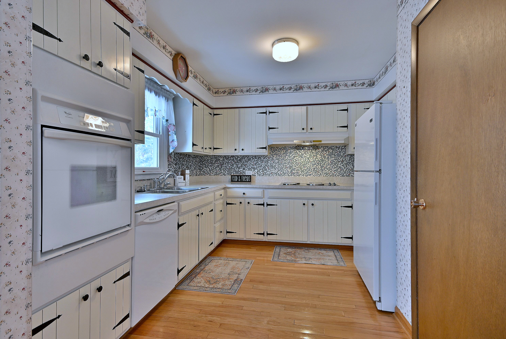 231 N Flora Parkway, Addison, IL 60101