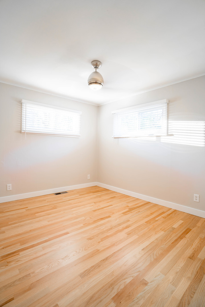 1392 W 52nd Place, La Grange Highlands, IL 60525