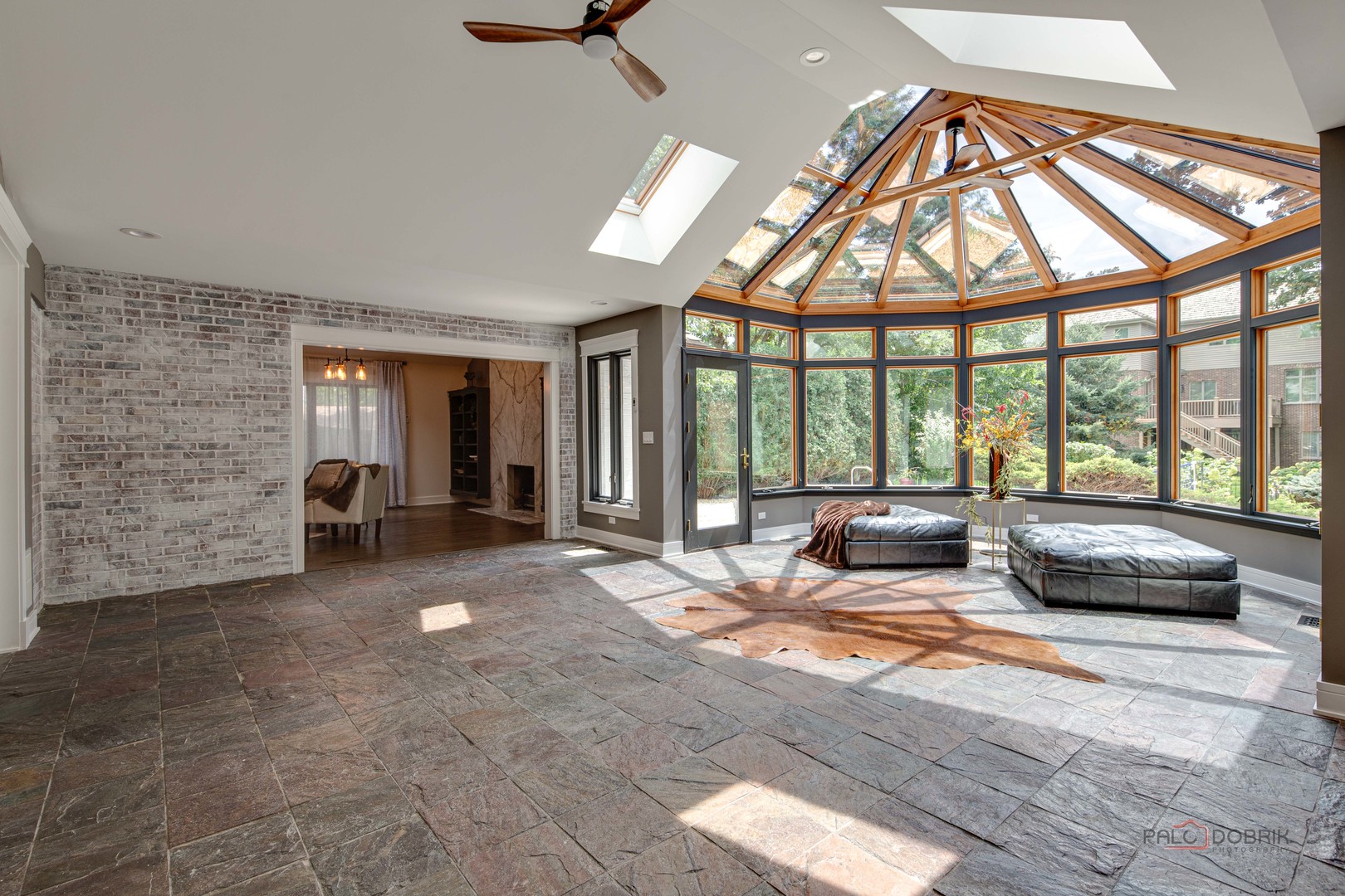 2221 Donegal Drive, Darien, IL 60561