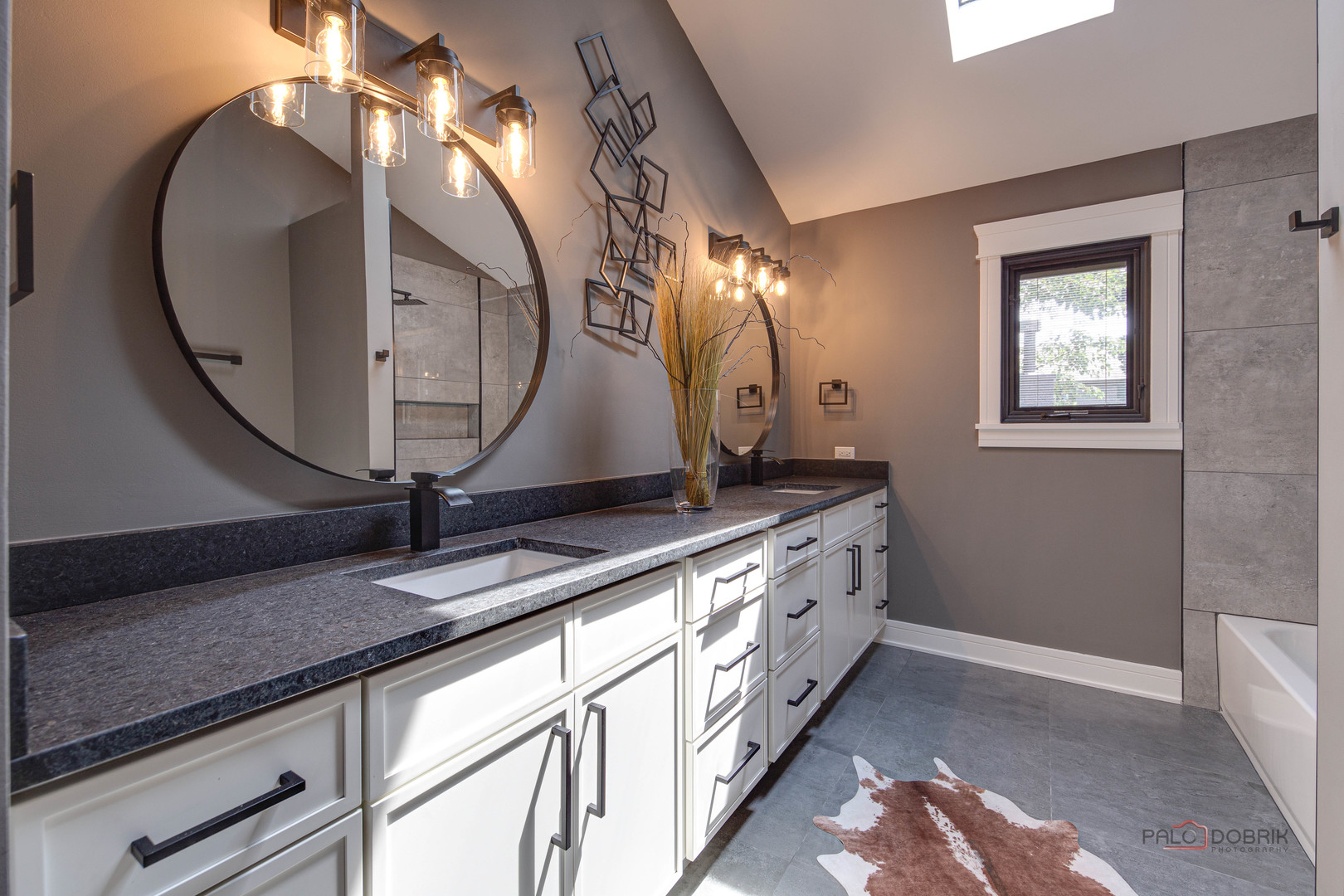 2221 Donegal Drive, Darien, IL 60561