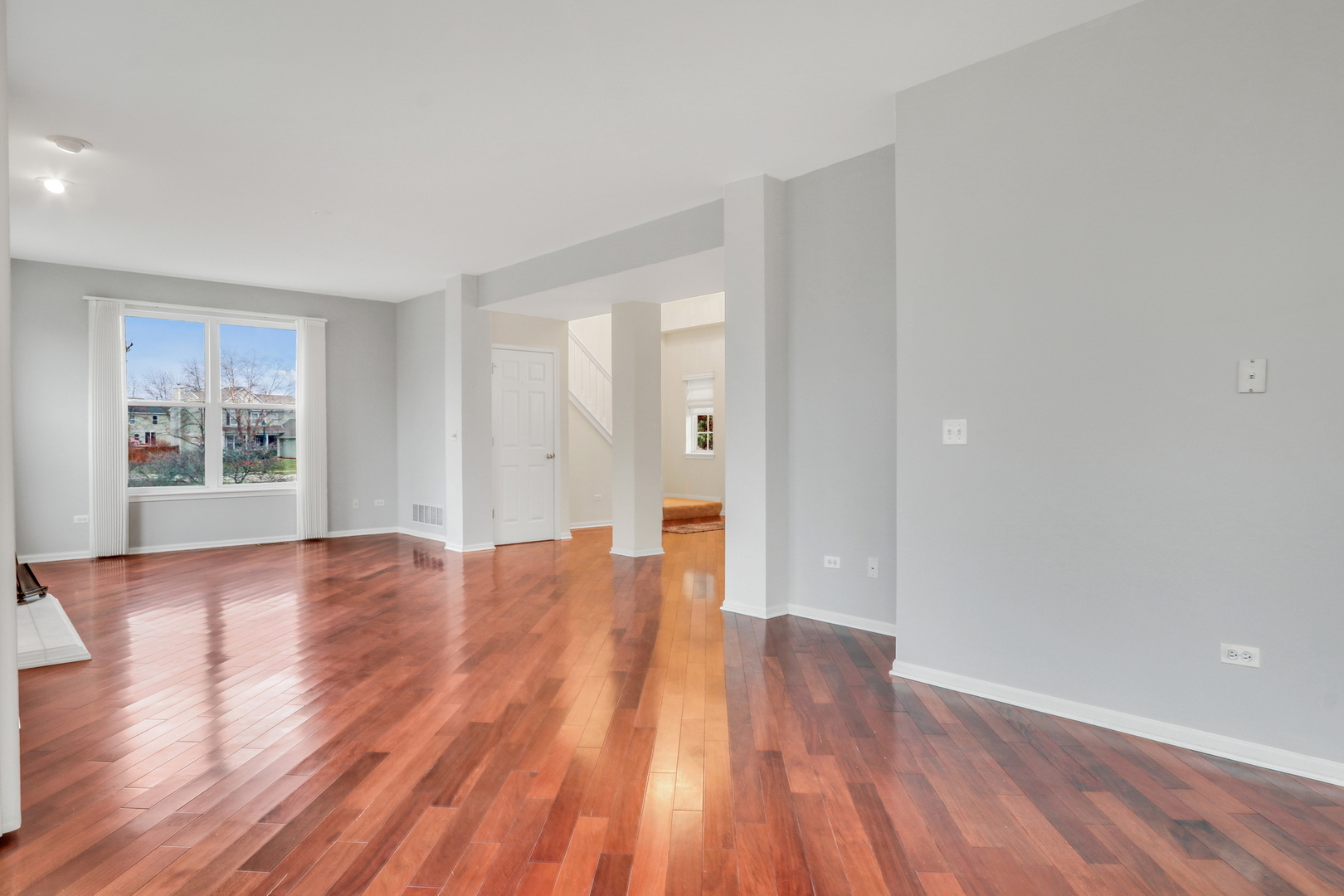 1948 Lily Lane, Round Lake, IL 60073