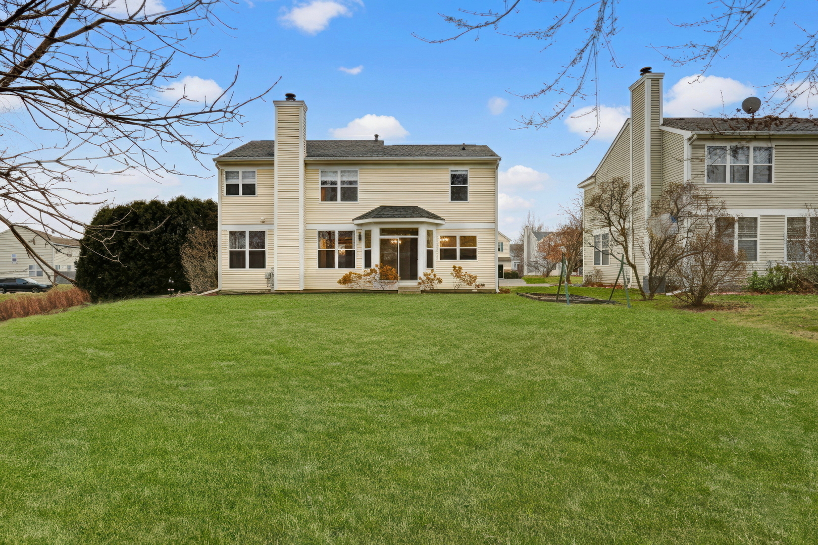 1948 Lily Lane, Round Lake, IL 60073