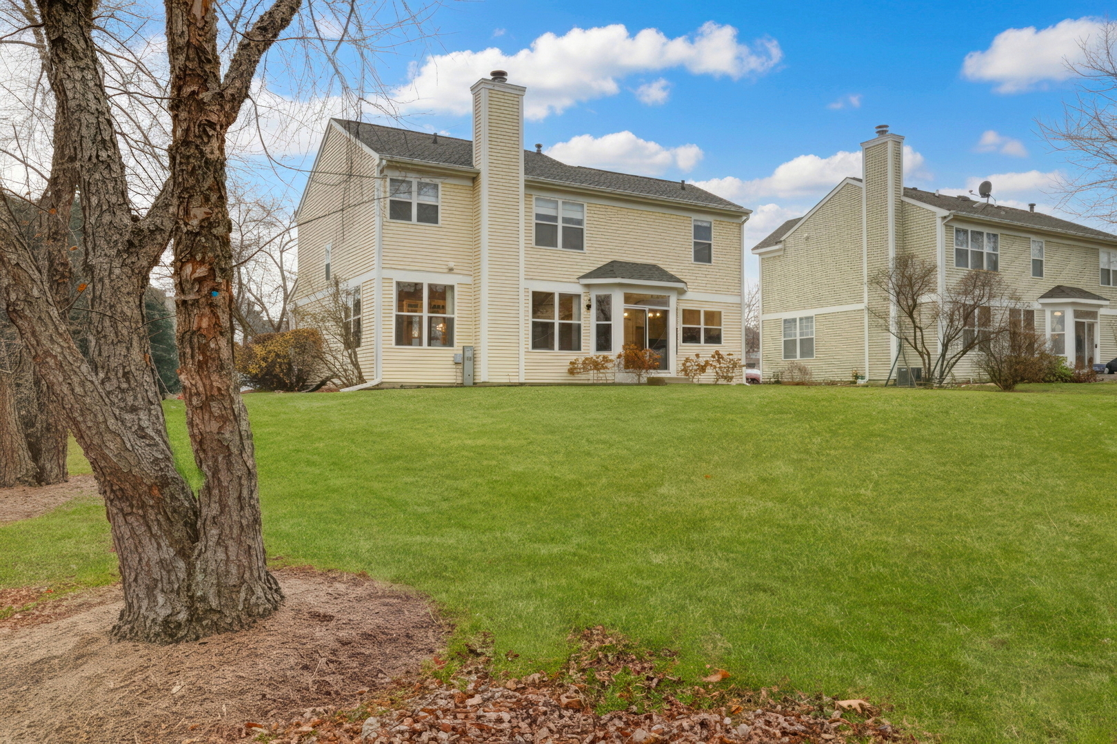 1948 Lily Lane, Round Lake, IL 60073