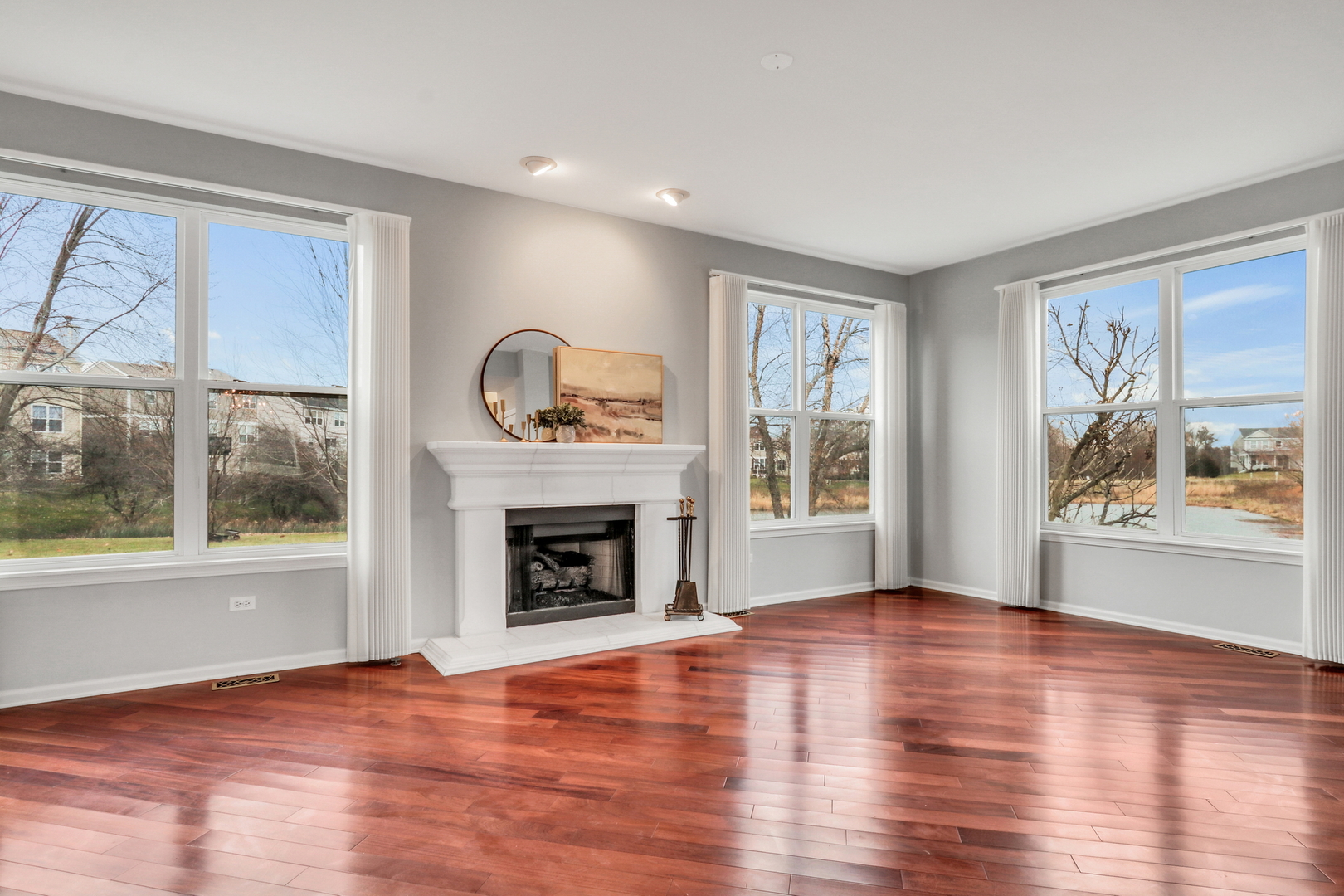 1948 Lily Lane, Round Lake, IL 60073