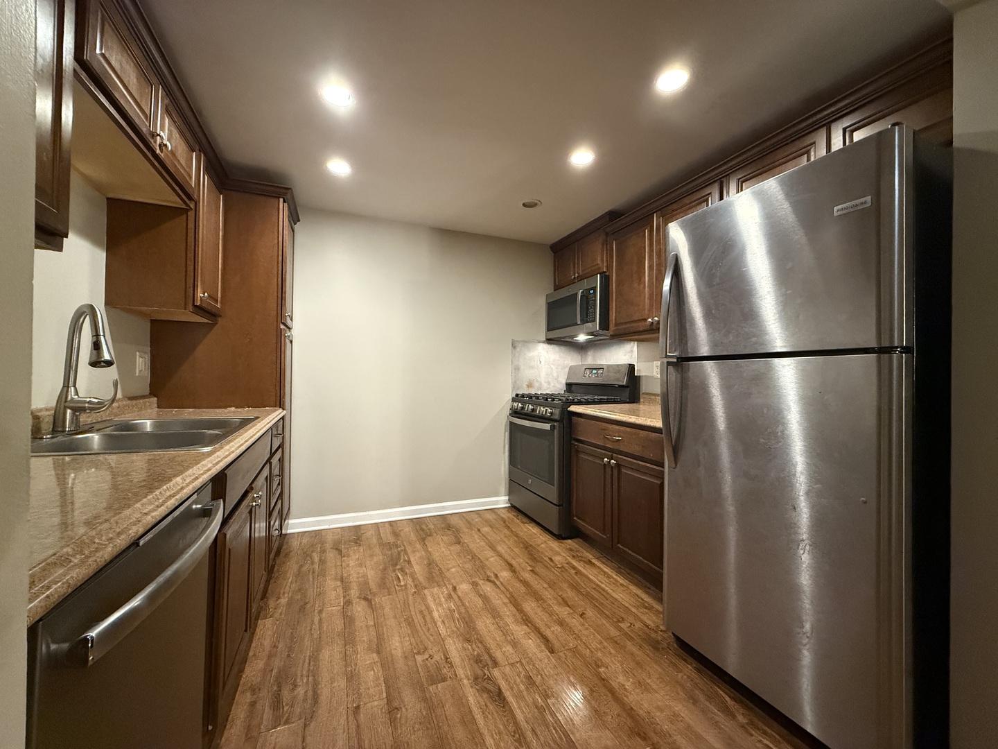 154 E Bailey Road #G, Naperville, IL 60565