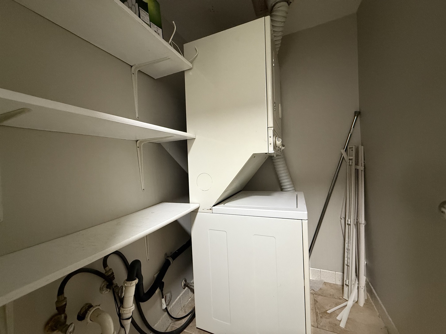 154 E Bailey Road #G, Naperville, IL 60565