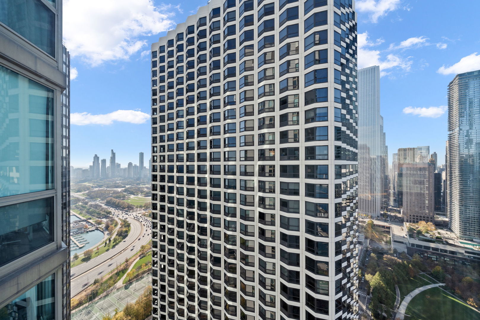 195 N Harbor Drive #4408, Chicago, IL 60601