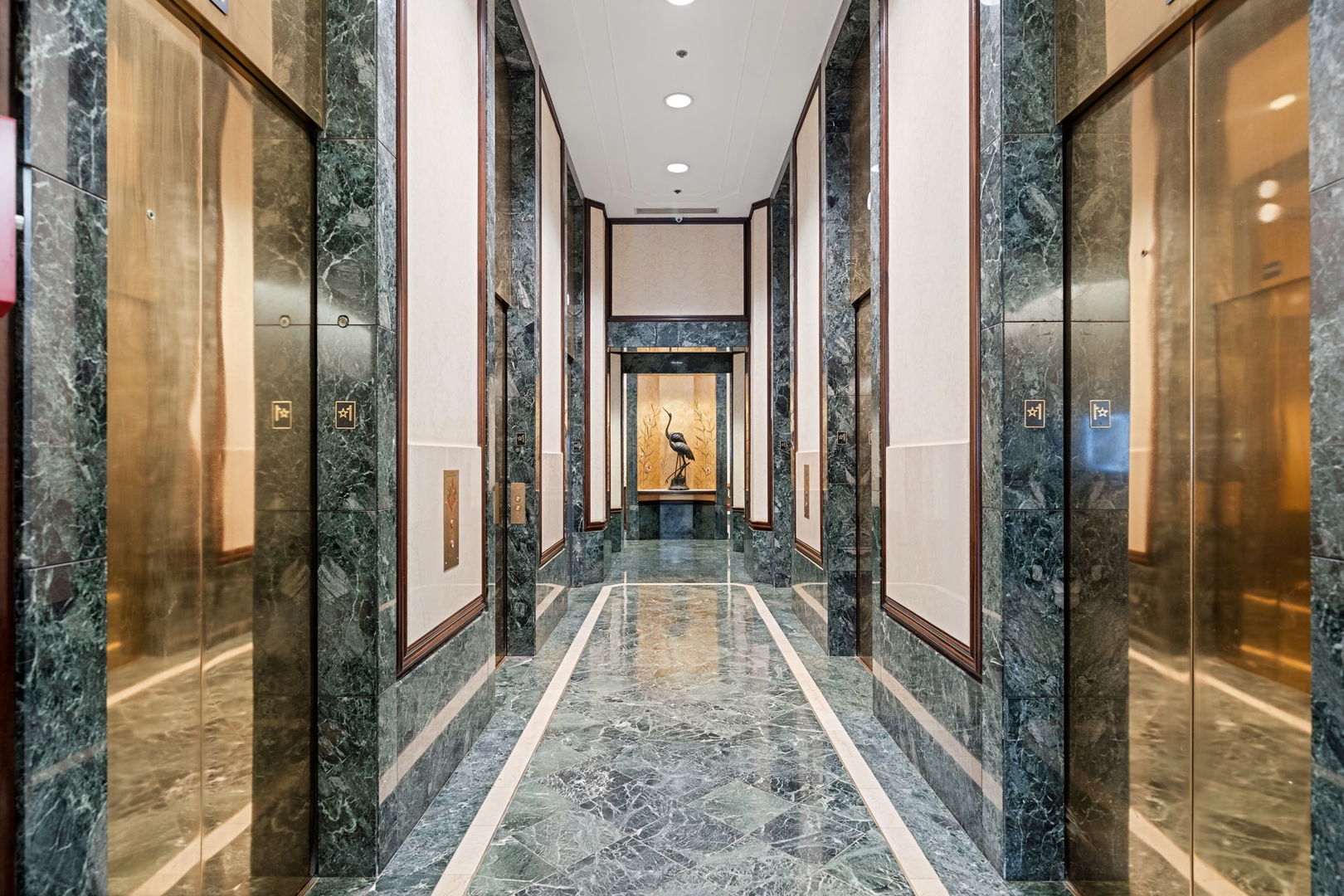 195 N Harbor Drive #4408, Chicago, IL 60601