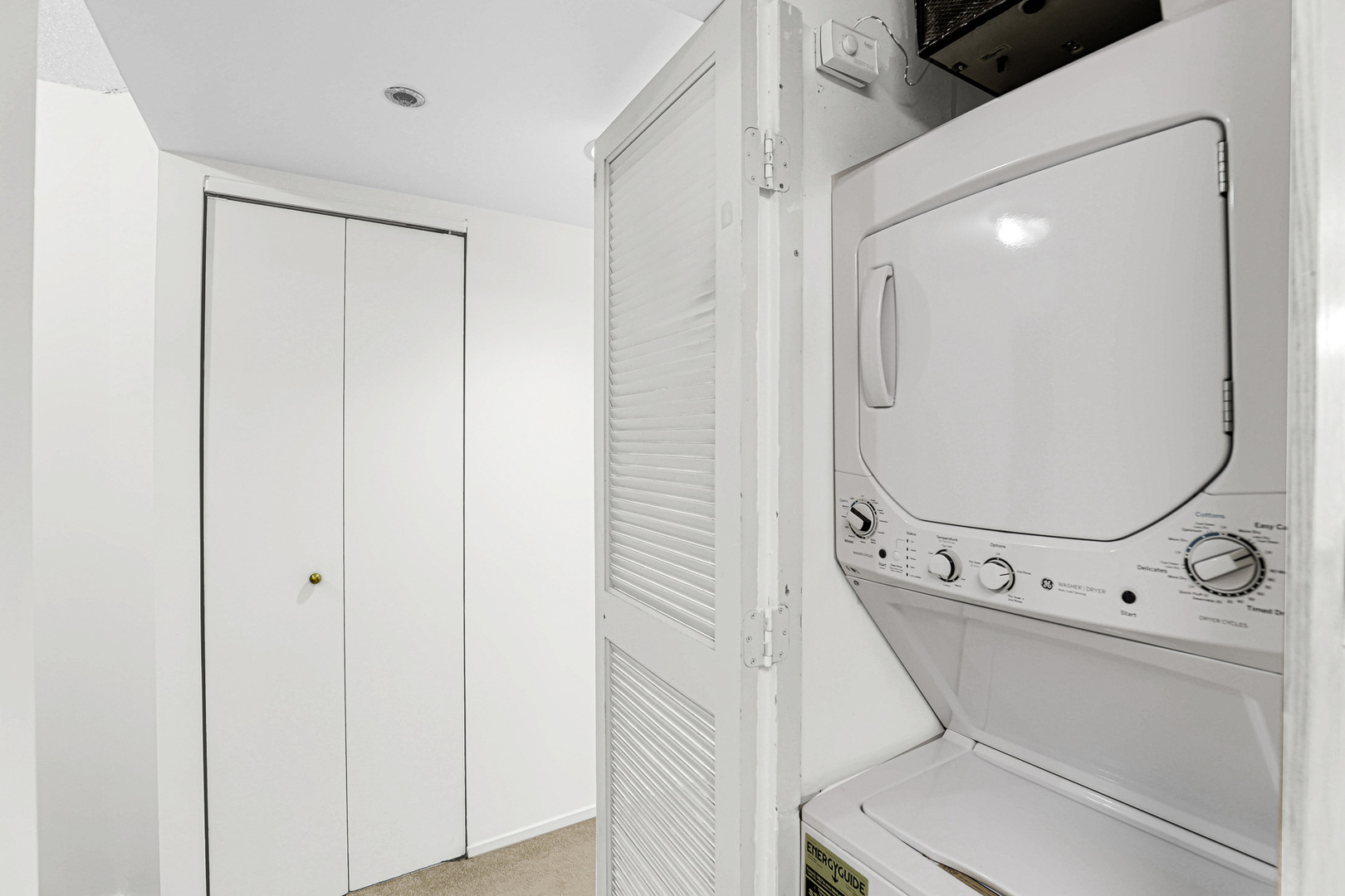 195 N Harbor Drive #4408, Chicago, IL 60601